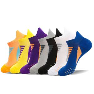 2 pairs of short sport socks