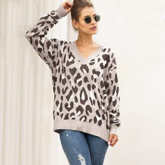 Oversized V-neck animal print sweater for women