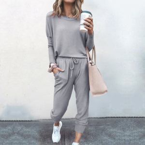 Two piece long sleeve tracksuit