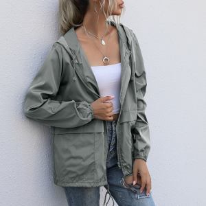 Light hooded zippered jacket for women