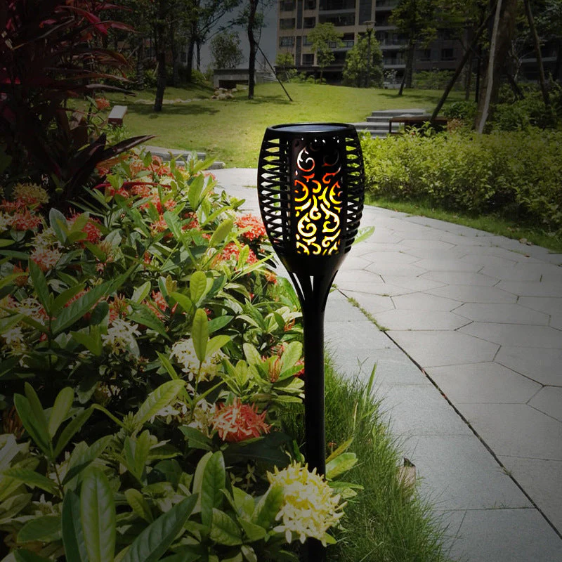 Solar powered flame garden light - Image 6