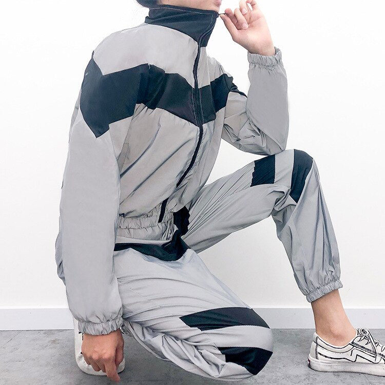 Reflective tracksuit for women