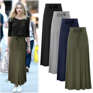 Plus size knitted maxi skirt