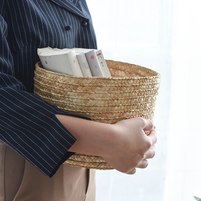 Straw wooven storage basket with lid - Image 11