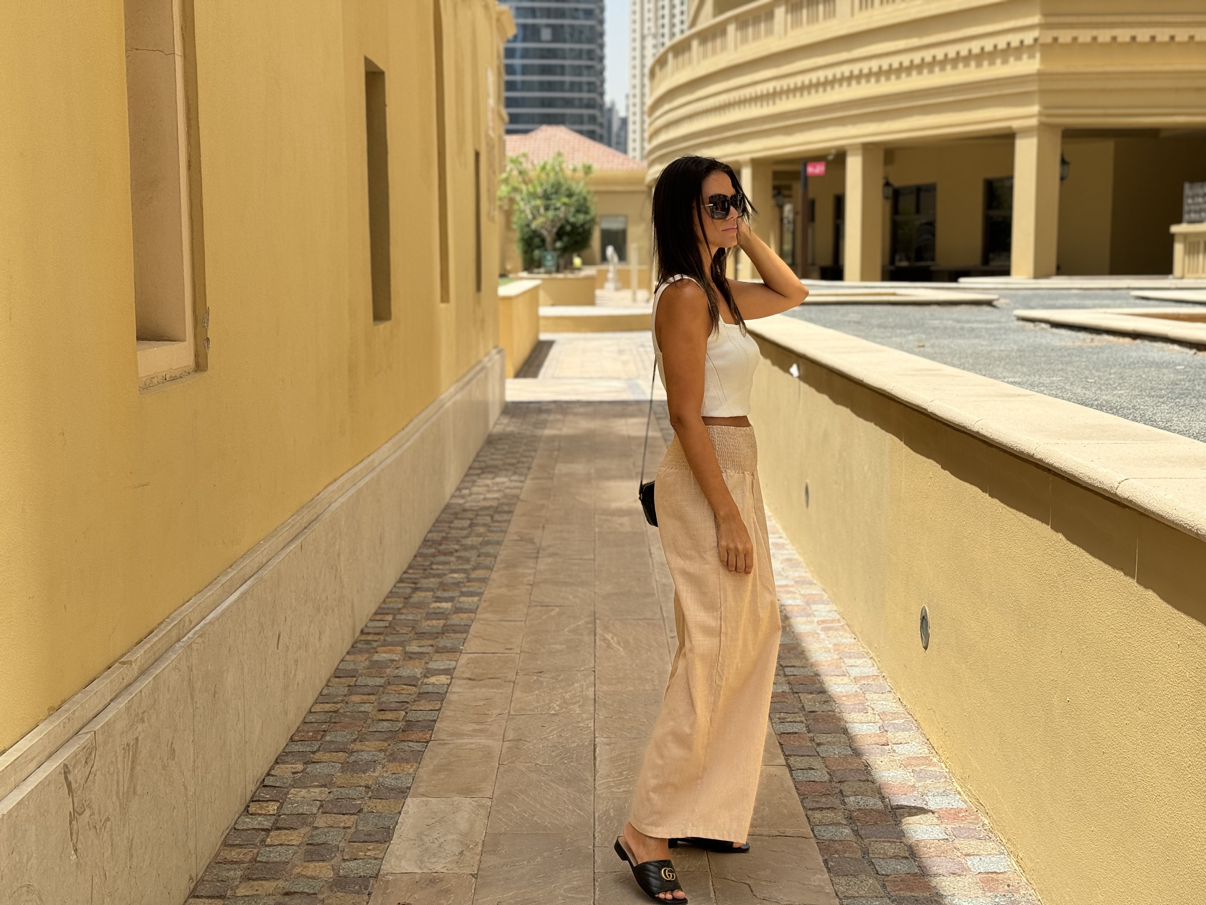 Relaxed wide leg pants with pocket - Image 22