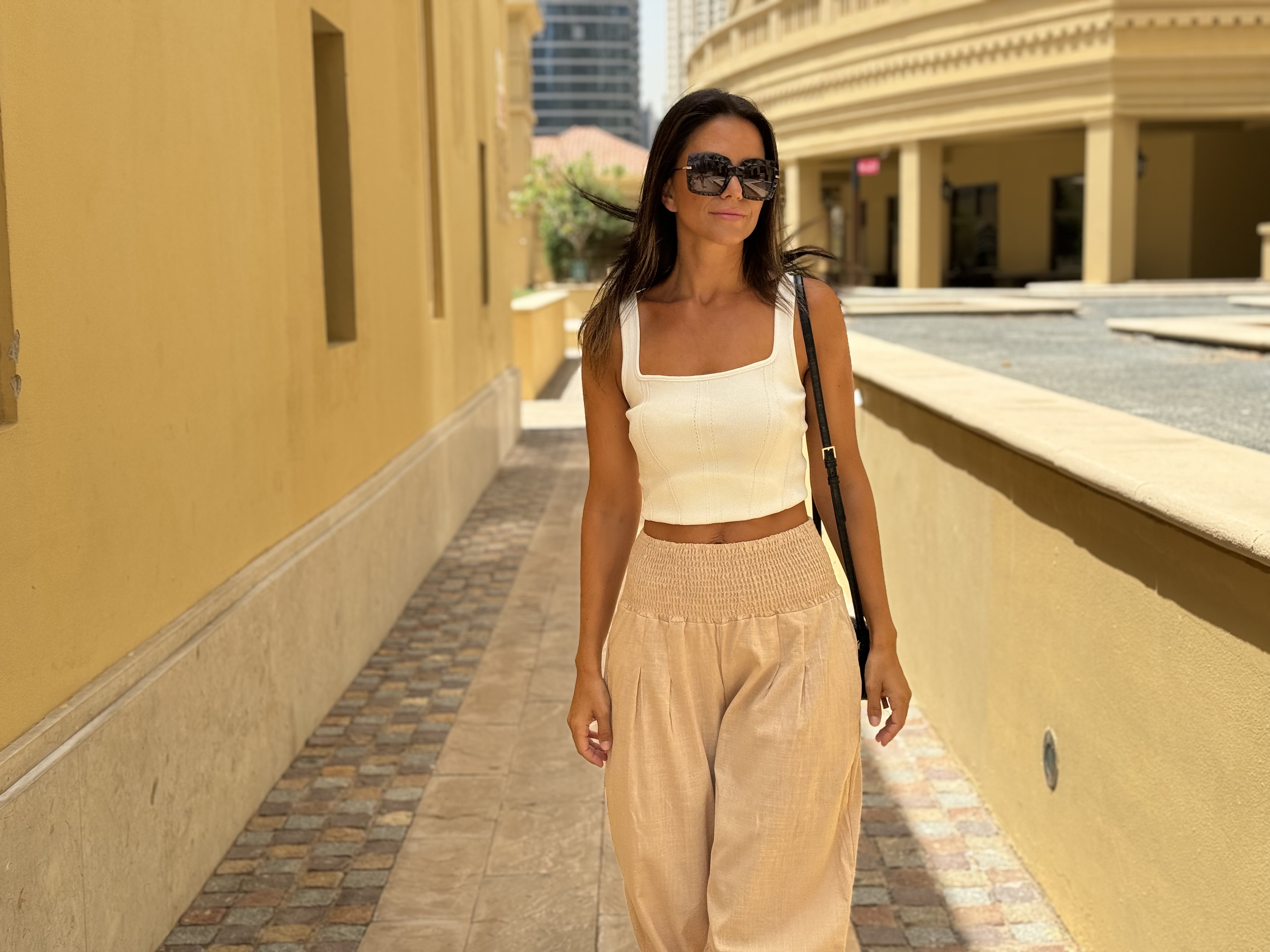 Relaxed wide leg pants with pocket - Image 23