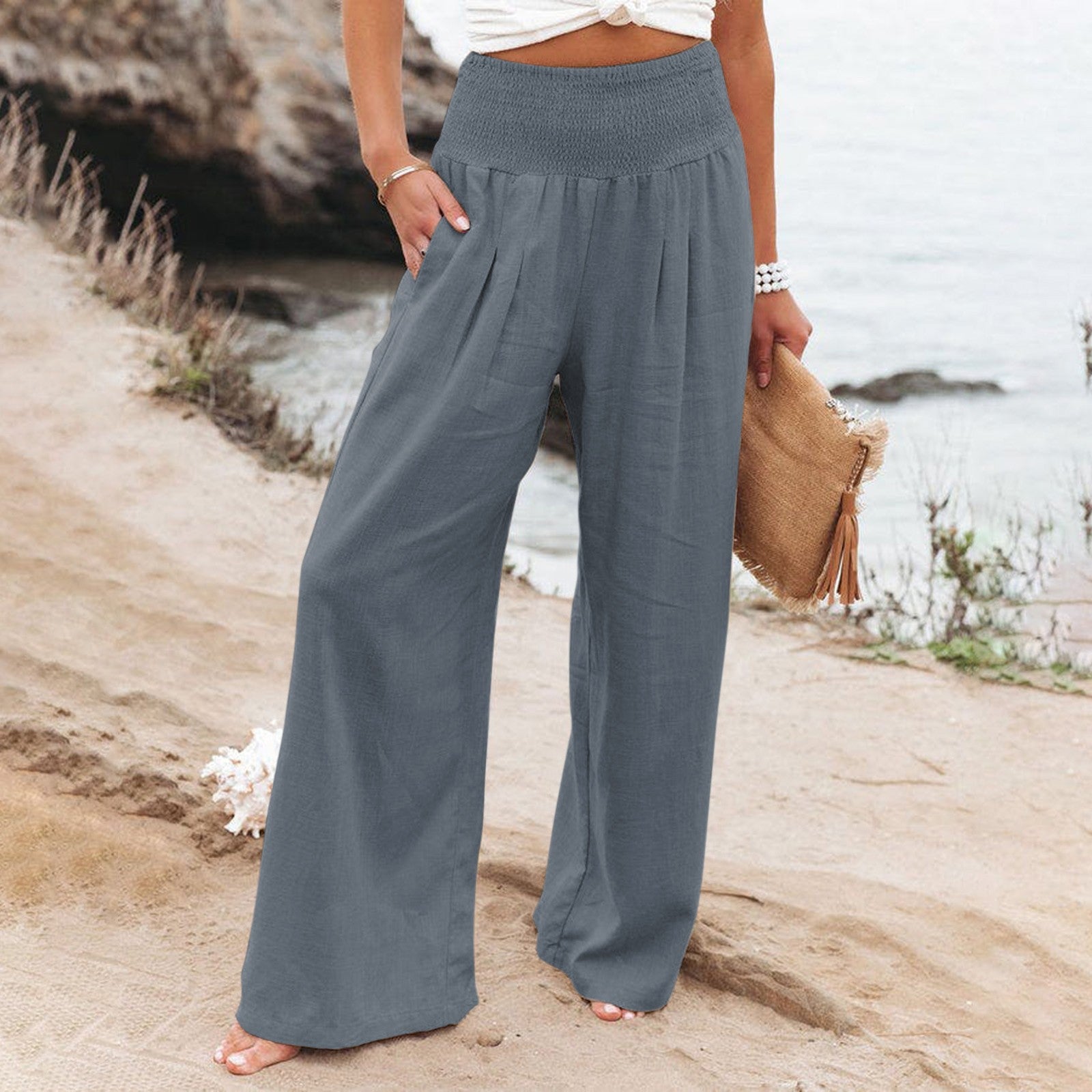 Relaxed wide leg pants with pocket - Image 9
