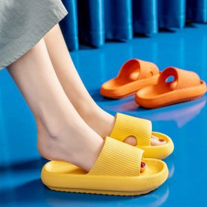 Non-slip loose unisex slides
