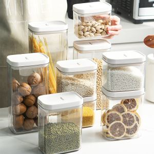 Food storage container