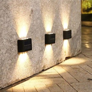 ?wo-way outdoor solar wall light