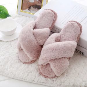 Fluffy criss-cross home slippers for women