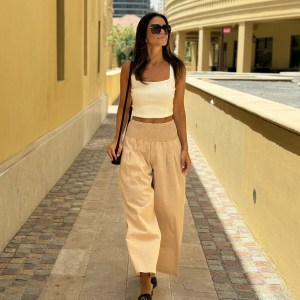 Relaxed wide leg pants with pocket