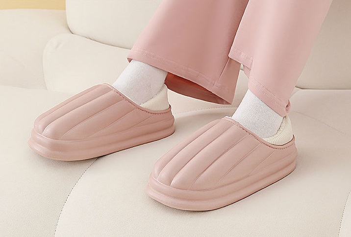 Soft water-resistant indoor warm slippers - Image 5