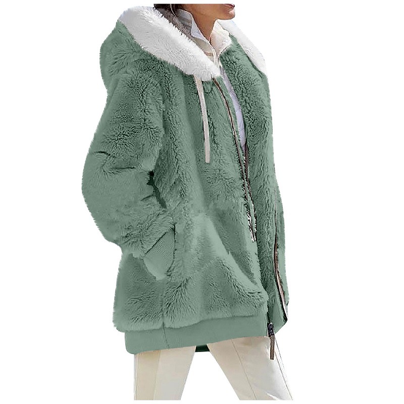 Hooded women's fleece jacket