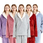 Fleecy women's home-wear pajamas set