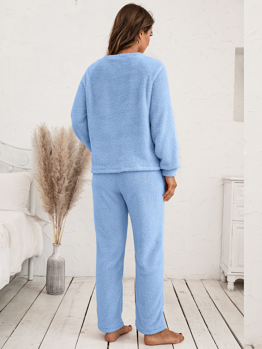 Fleecy warm women's home-wear set - Image 43