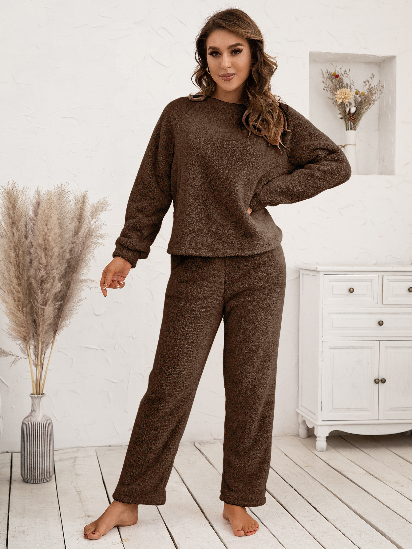 Fleecy warm women's home-wear set - Image 33