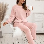Fleecy warm women's home-wear set