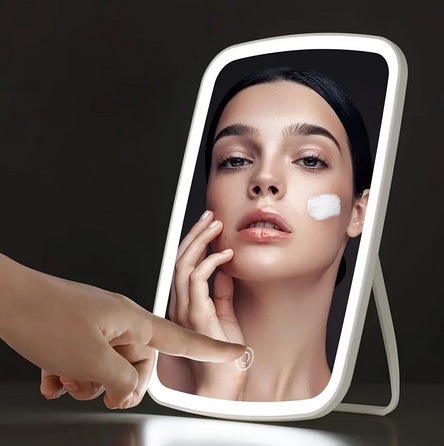 Rechargeable touch screen makeup mirror with LED light - Image 15
