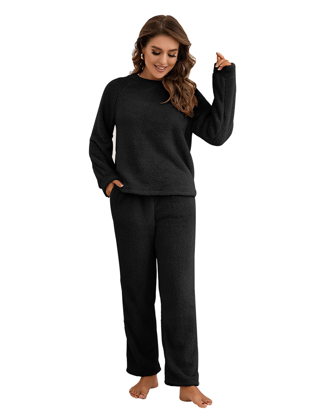 Fleecy warm women's home-wear set - Image 3