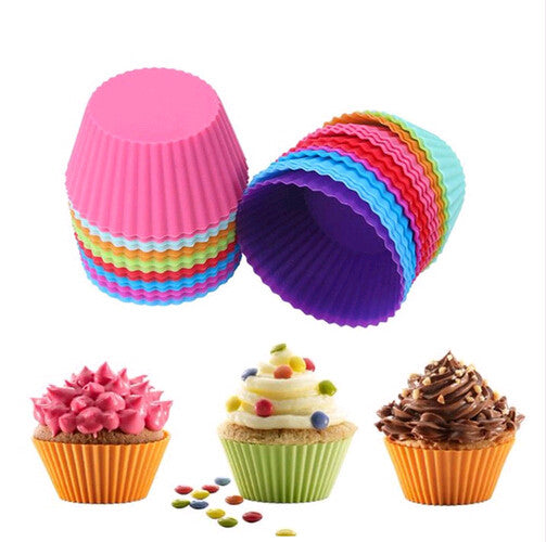 Colourful silicone muffin forms set