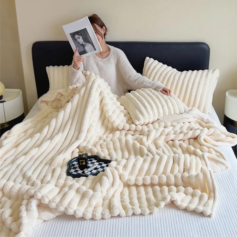 Warm fleecy sofa throw blanket - Image 5