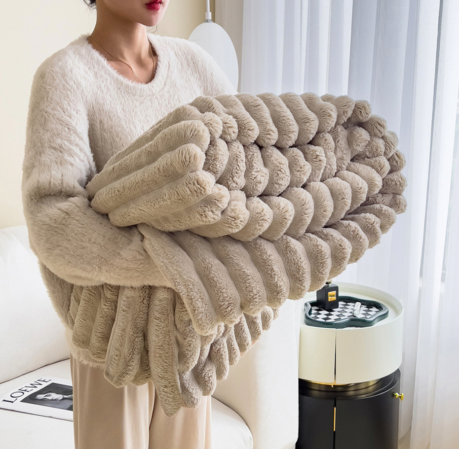 Warm fleecy sofa throw blanket - Image 3