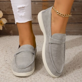 Casual women's loafer shoes