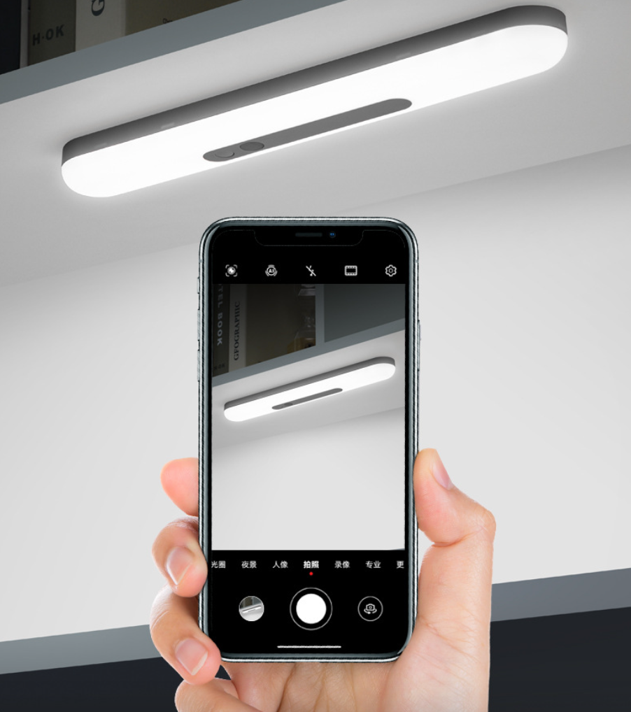 Motion activated rechargeable closet light - cool white - Image 9
