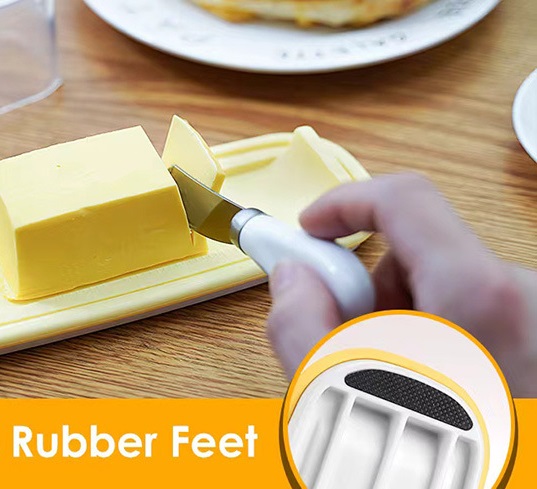 Plastic butter dish with lid and butter knife - Image 10