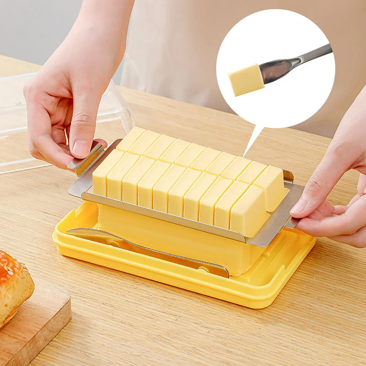 Butter slicer dish with lid and knife - Image 6