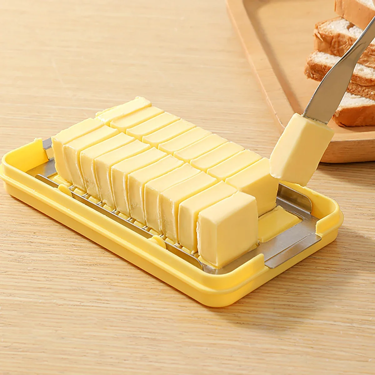 Butter slicer dish with lid and knife - Image 7