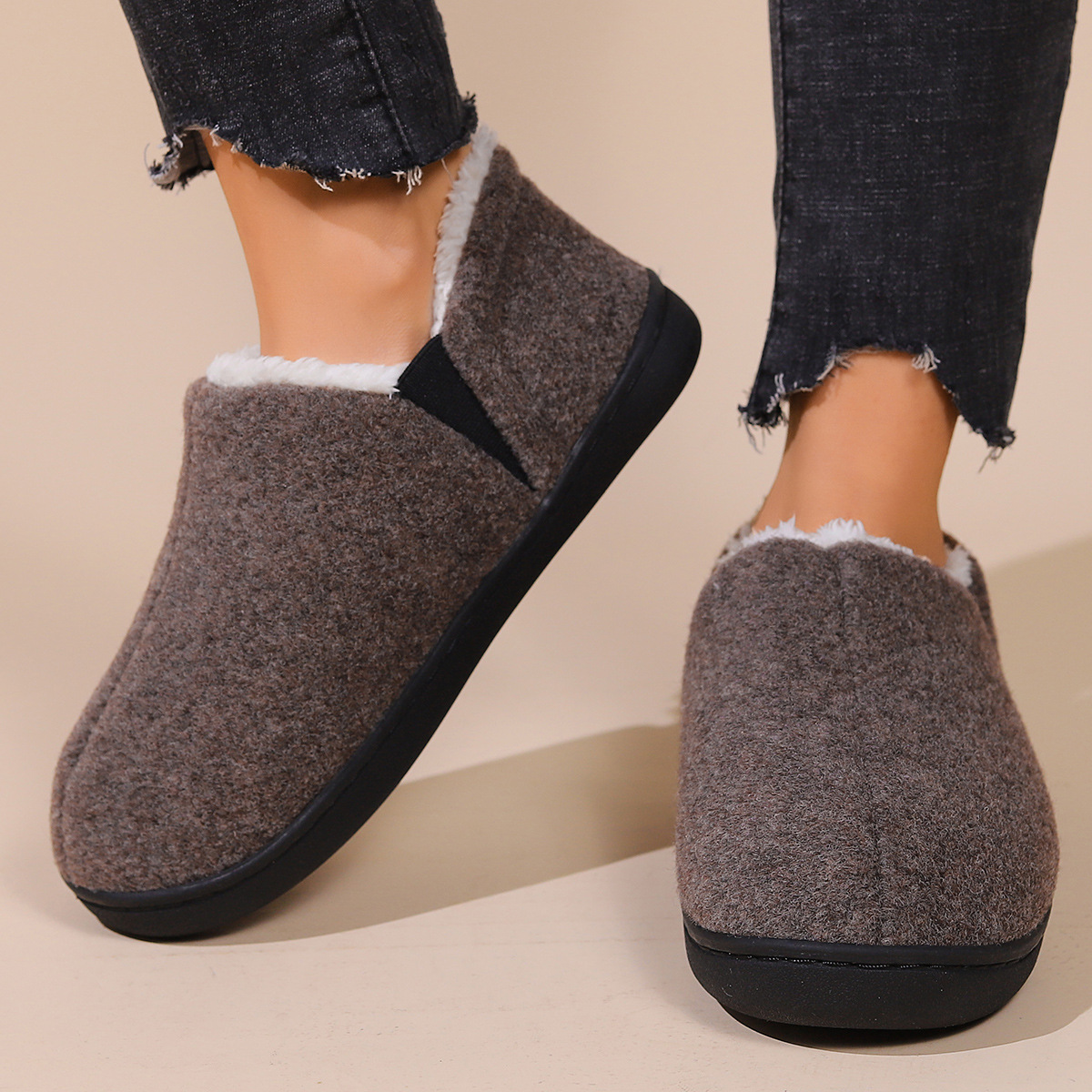 Warm unisex slip on indoor shoes - Image 17
