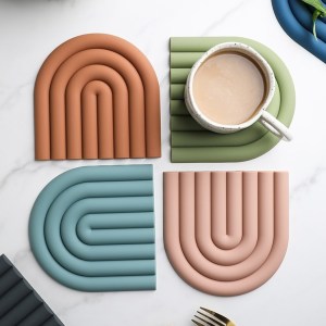 Heat resistant silicone kitchen mat