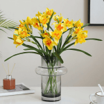 Artificial decorative daffodil flowers