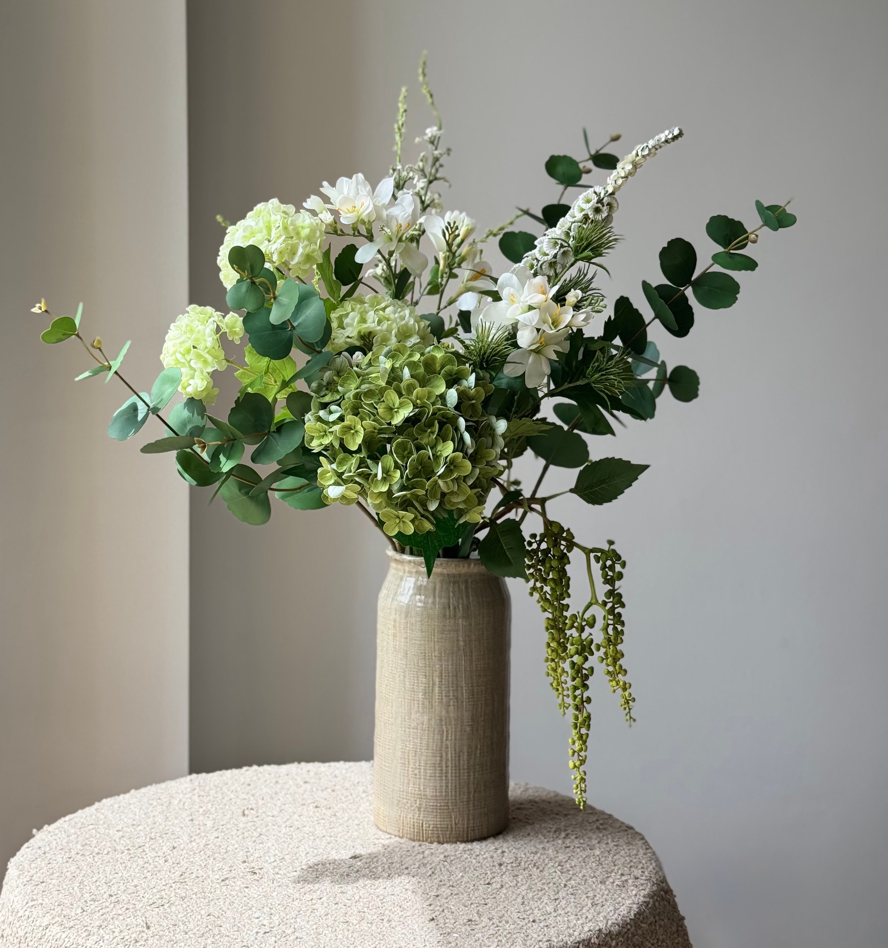 Exquisite artificial flower bouquet - petite or bold bloom - Image 4