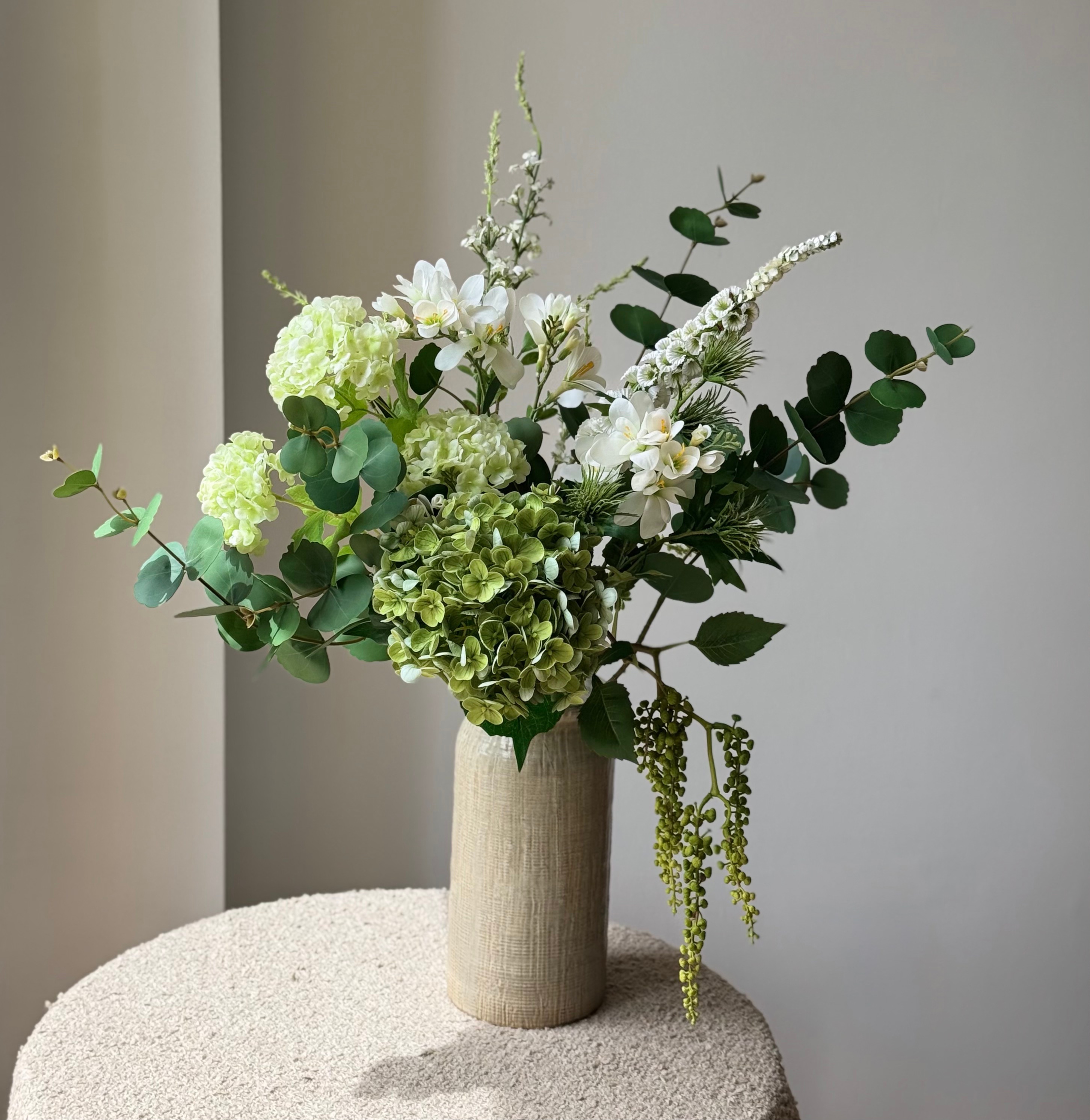 Exquisite artificial flower bouquet - petite or bold bloom - Image 5