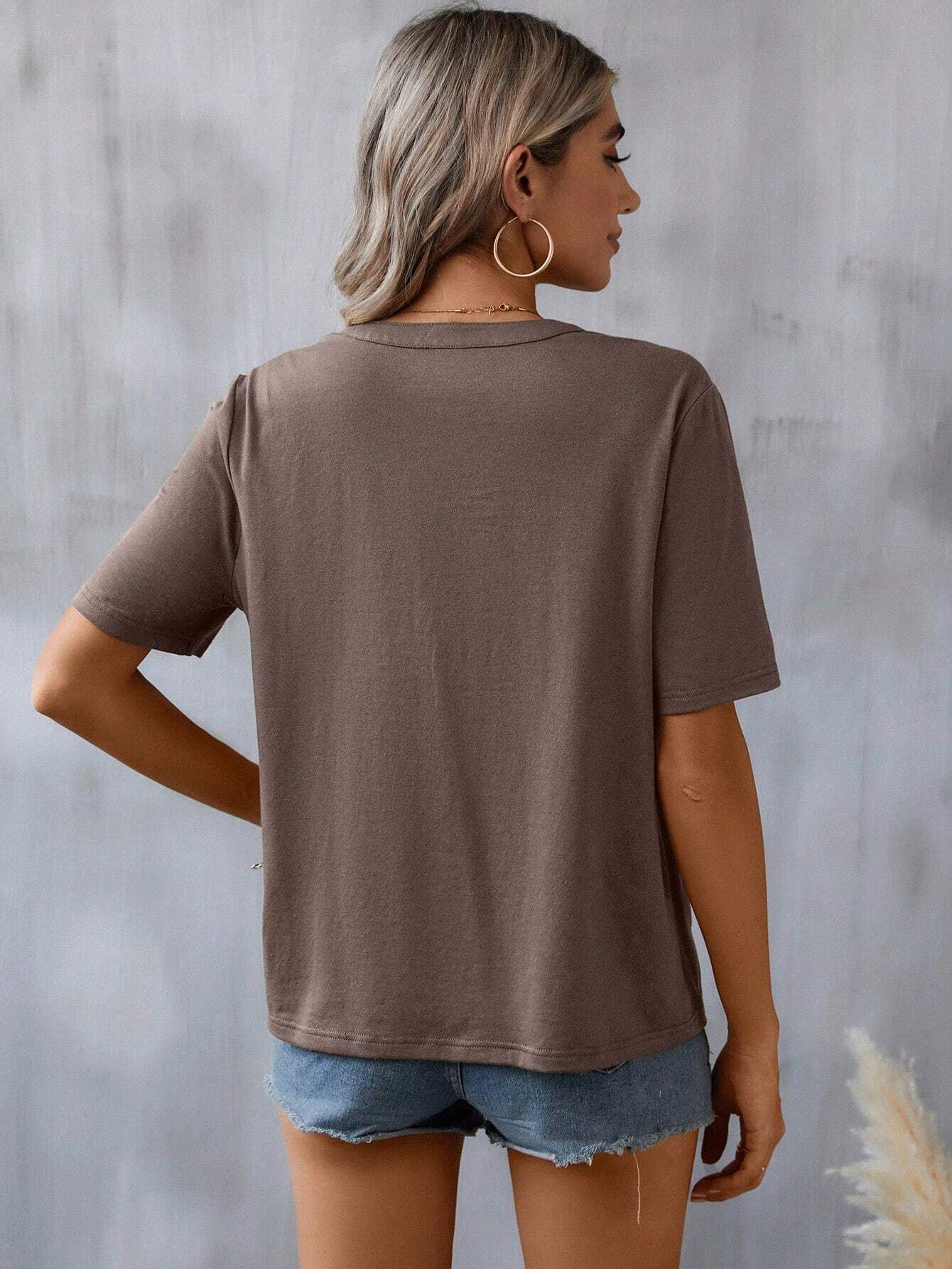 V-neck embroidered women's top - Image 23