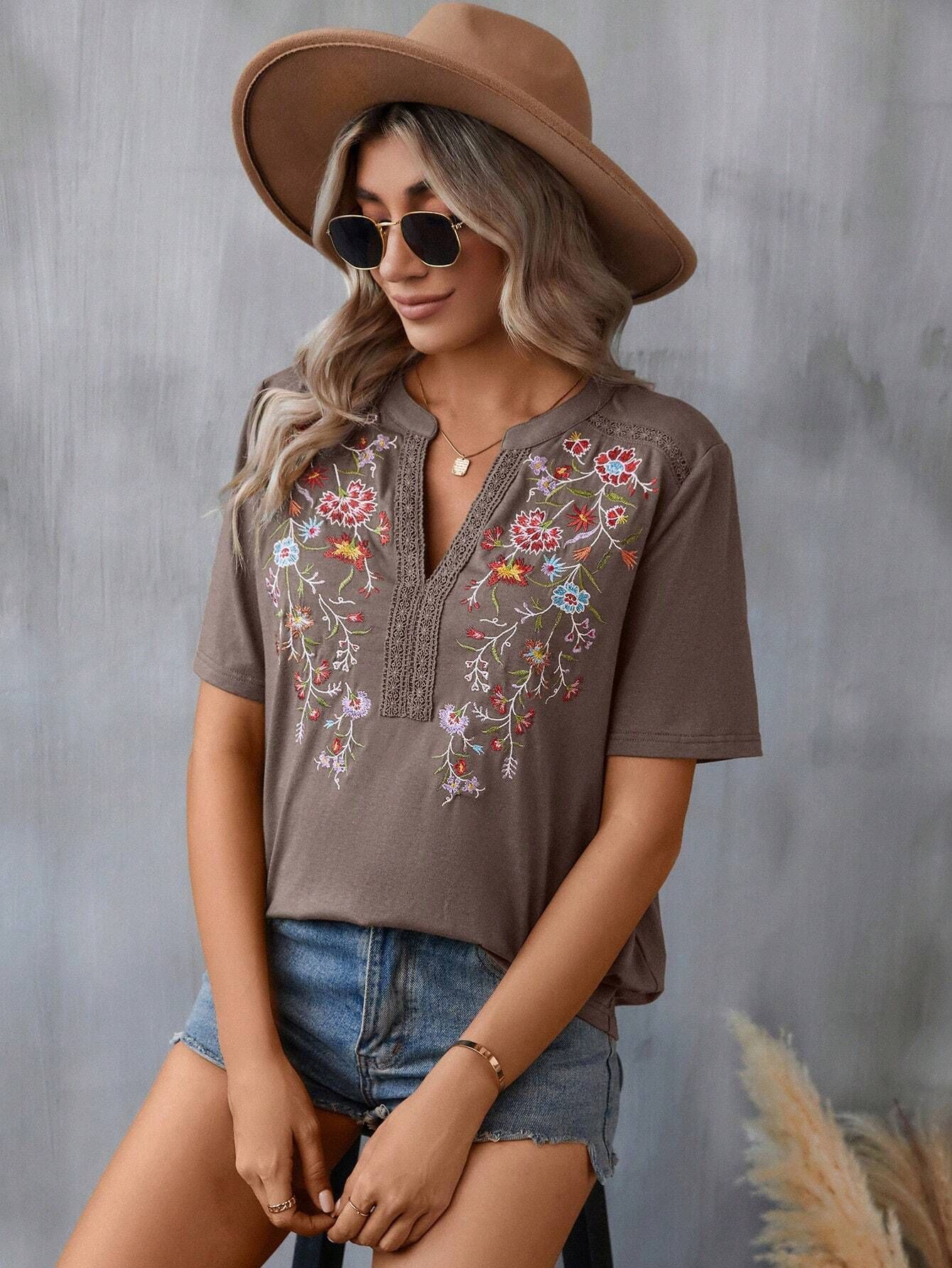 V-neck embroidered women's top - Image 20