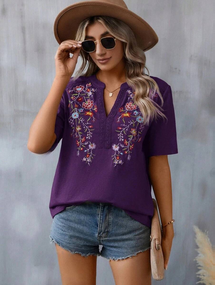 V-neck embroidered women's top - Image 4