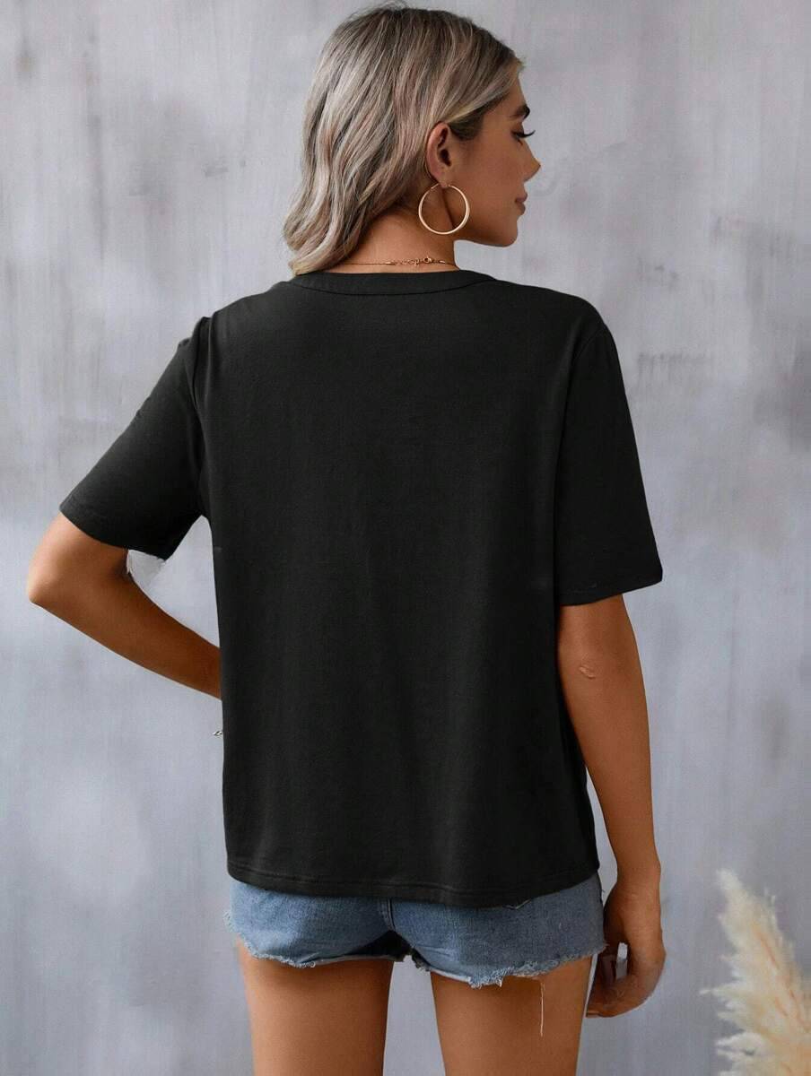 V-neck embroidered women's top - Image 12