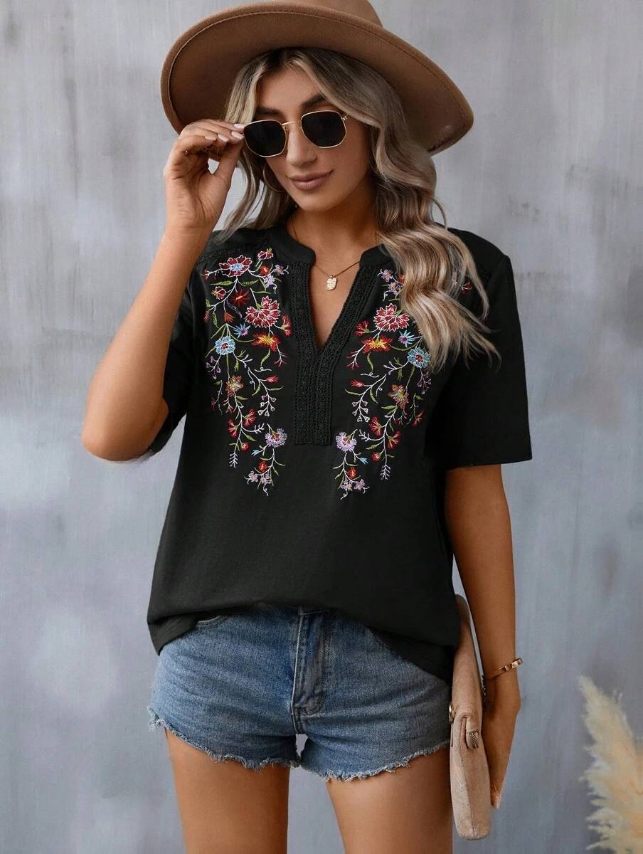V-neck embroidered women's top - Image 11