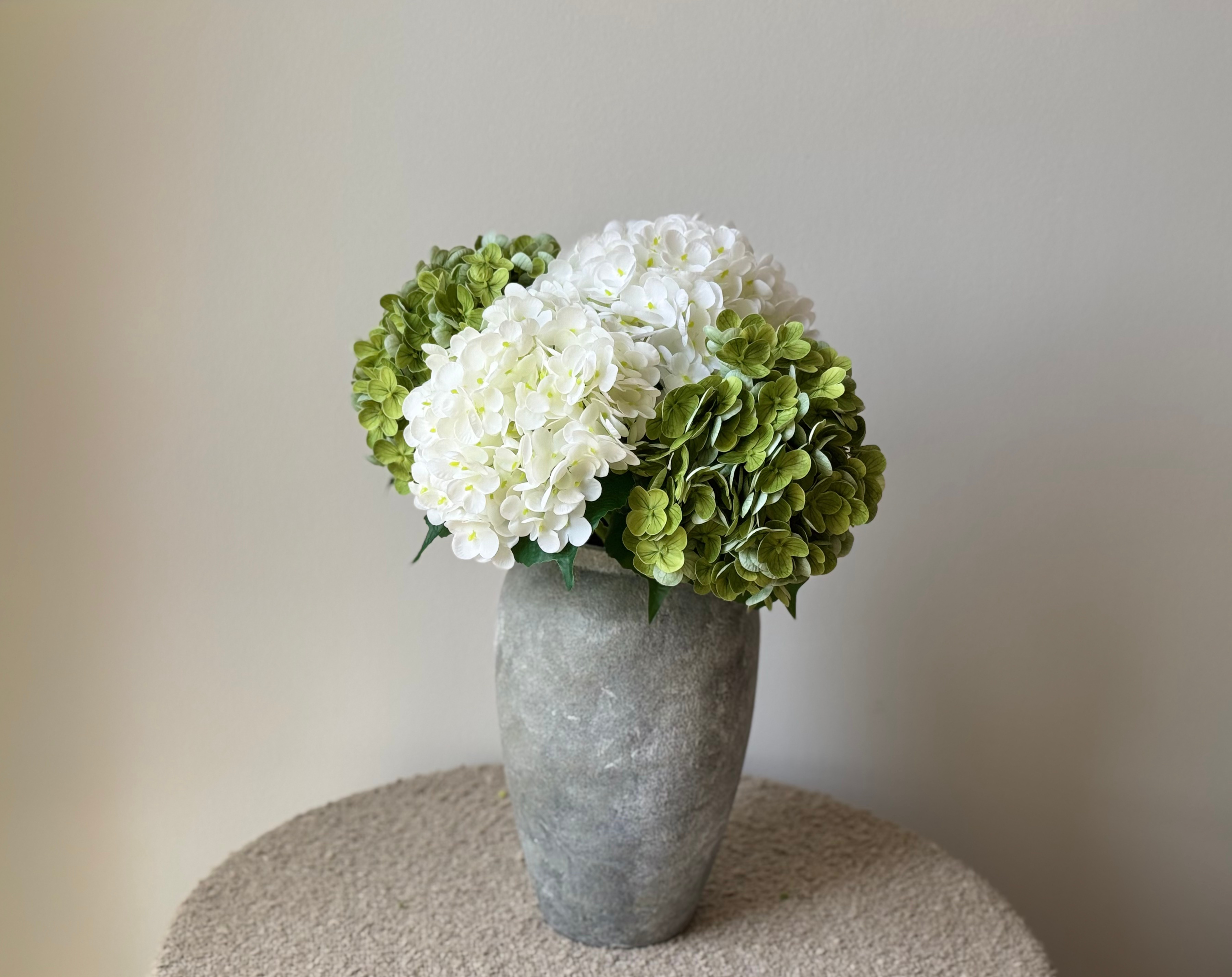 Artificial Hydrangea flowers 4-piece set - Image 4