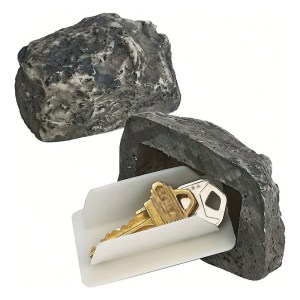 Key hiding fake stone holder