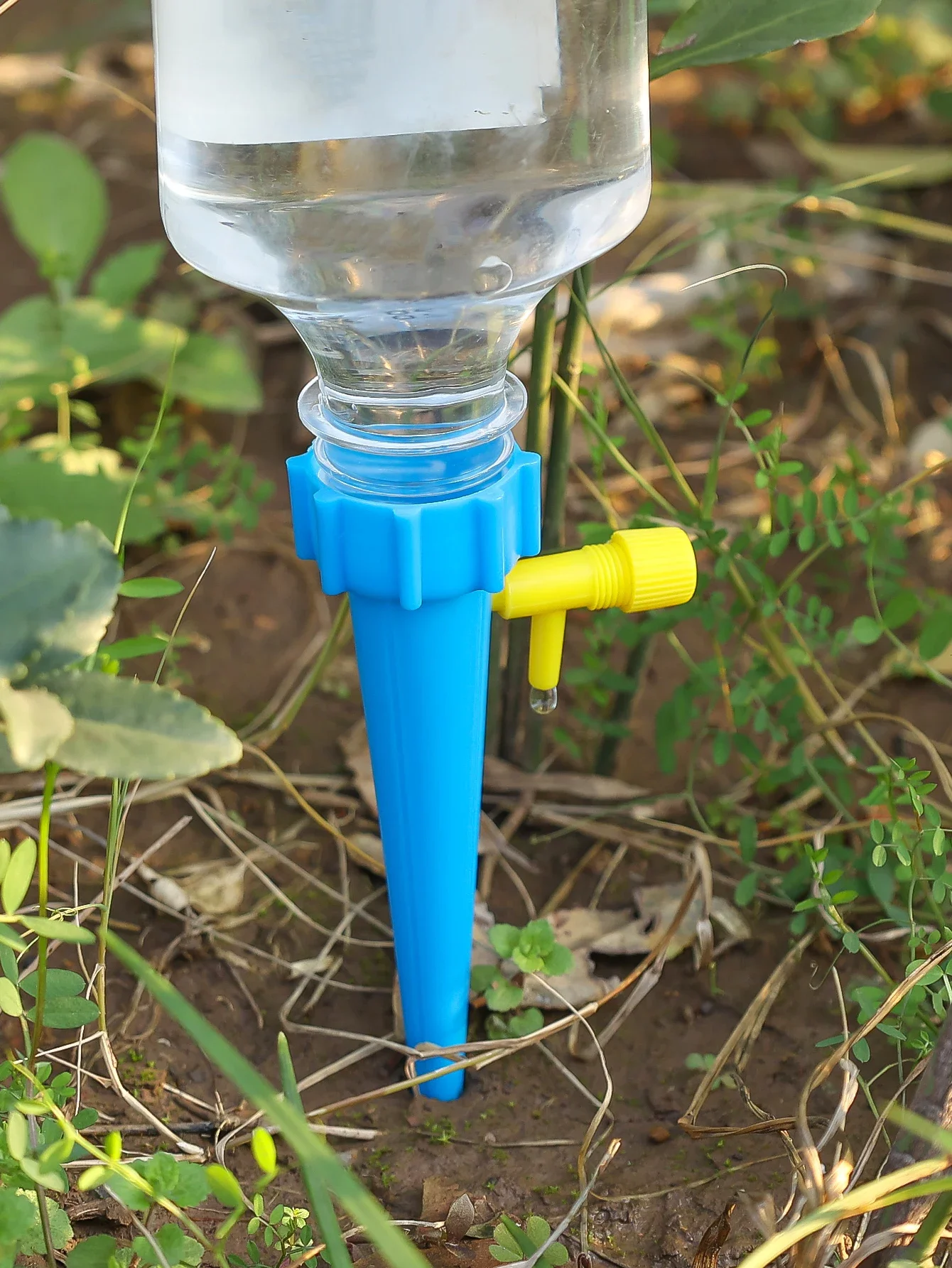 Self-irrigation water dripping nozzle set - Image 10