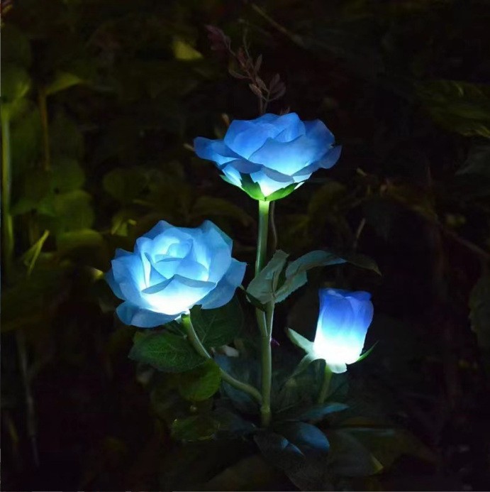 Solar powered 3-head Rose flower outdoor light - Image 20