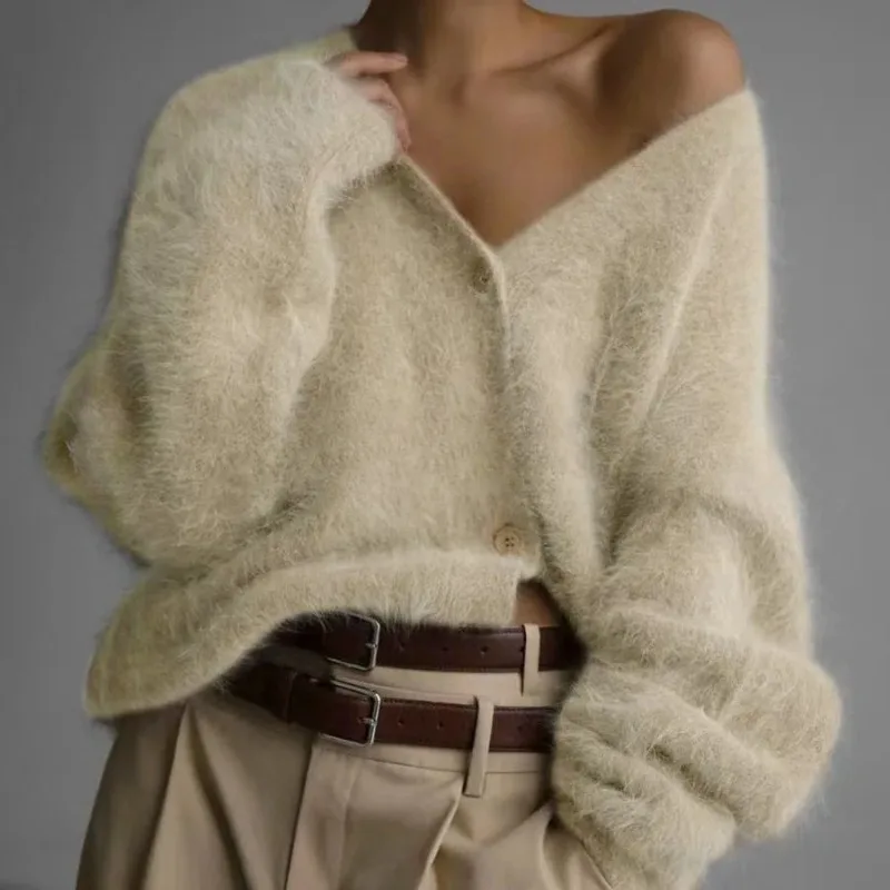 Relaxed fit fuzzy women's cardigan - Image 17