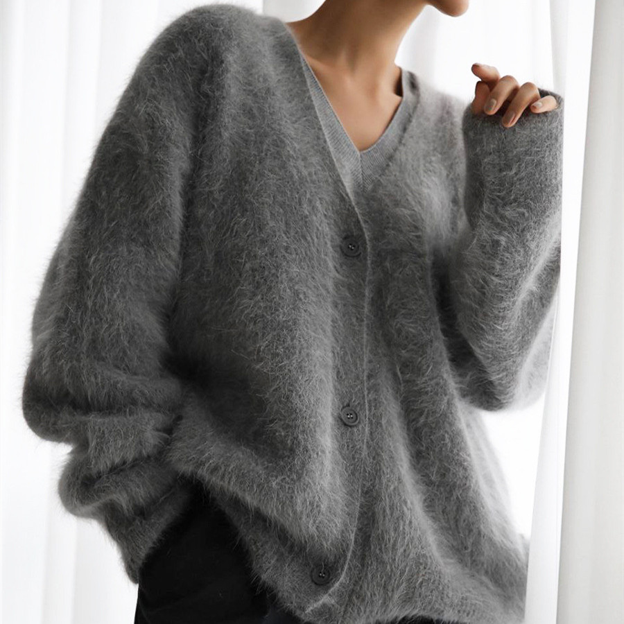 Relaxed fit fuzzy women's cardigan - Image 6
