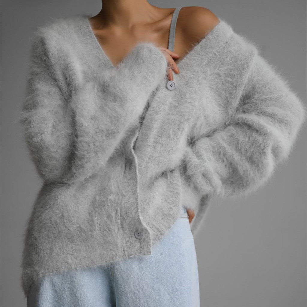 Relaxed fit fuzzy women's cardigan - Image 9
