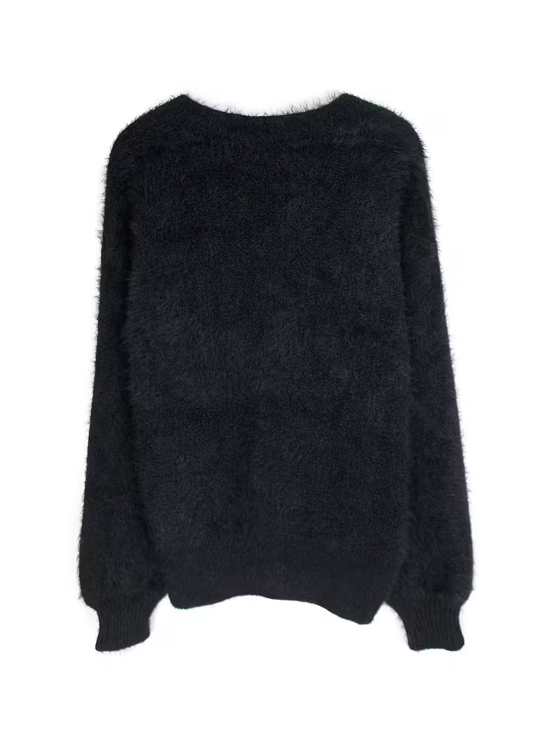 Relaxed fit fuzzy women's cardigan - Image 15